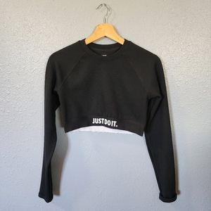 Black Nike Ribbed Crop Top (S)